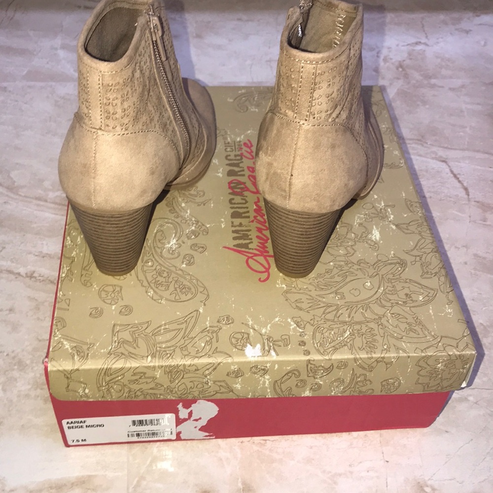 American Rag tan booties - Picture 4 of 6